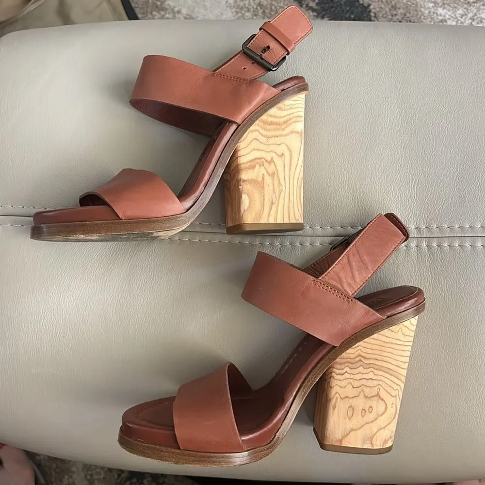 Vince Brown Haley Sandals with Chunky Wooden Heel sz 6